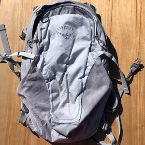 Osprey Daylite Ultra-lite Backpack with 2.5 L WaterPak